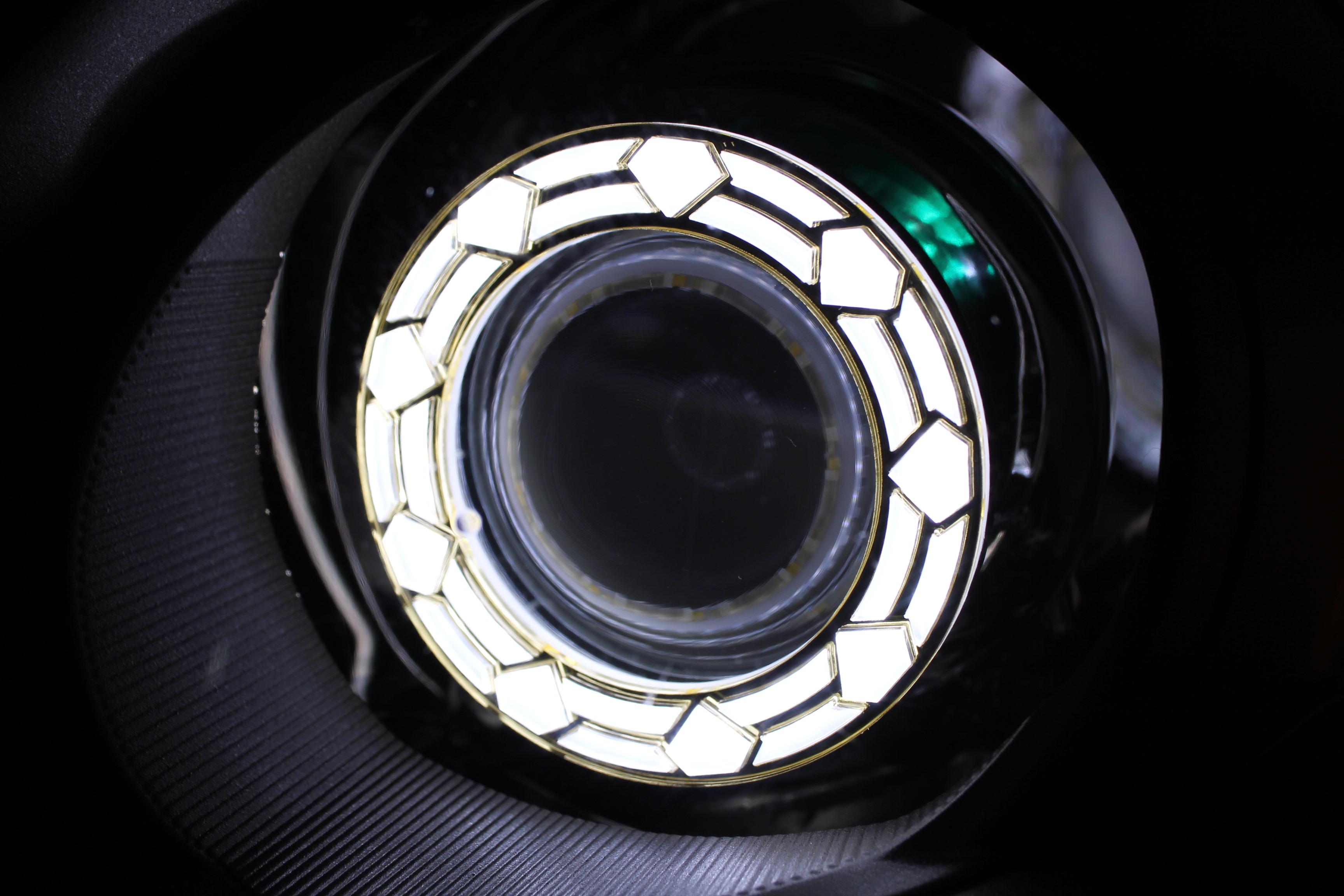 ヘッドライトイカリング加工