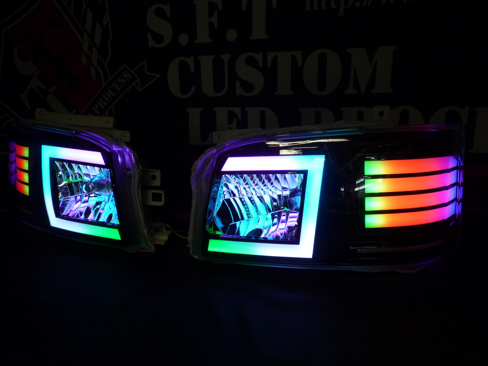 ハイエースヘッドライト加工