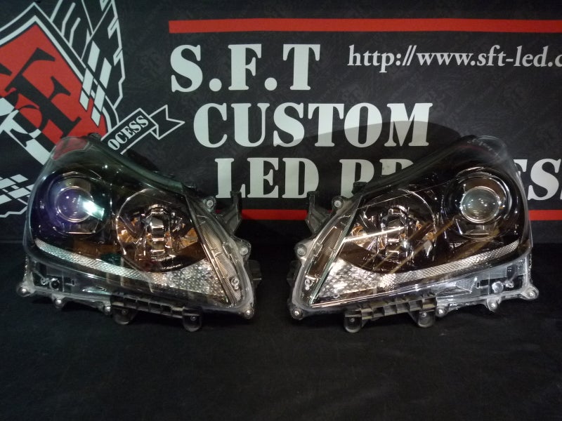 クラウン　マジェスタ　ヘッドライト加工　インナーブラック塗装