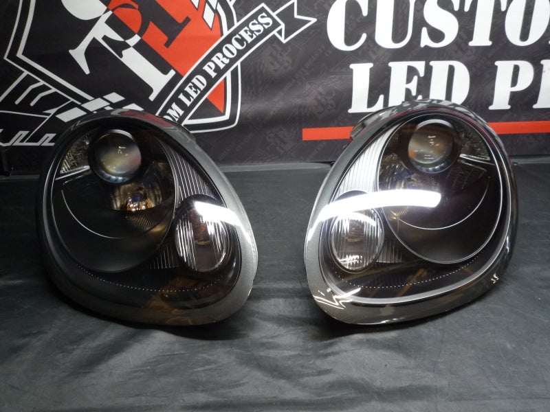 ポルシェ　ヘッドライト　インナーブラック塗装　カスタム施工