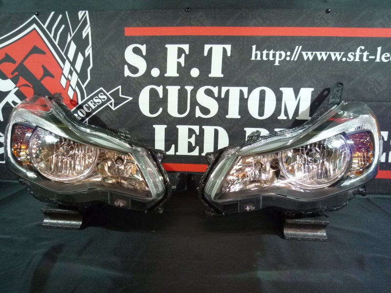 スバルXV　ヘッドライト加工　インナーブラック塗装