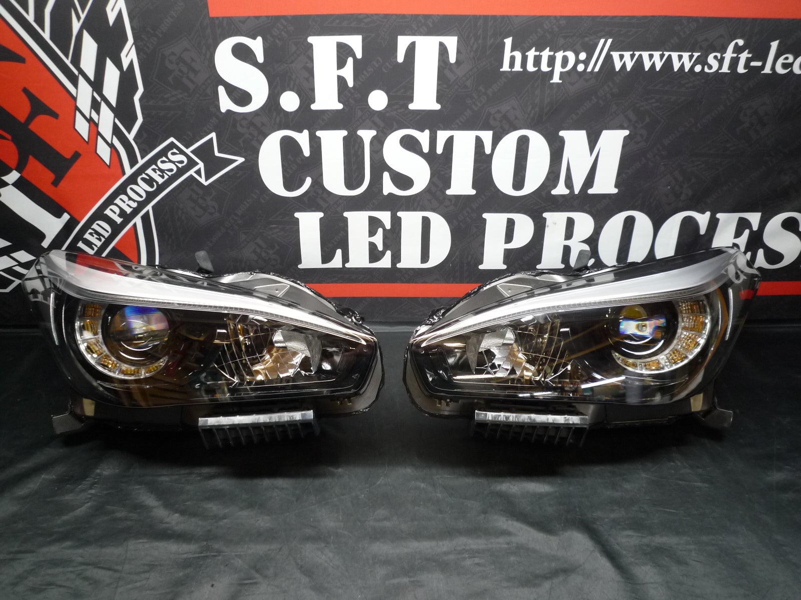 シーマ　ヘッドライトカスタム　インナーブラック塗装