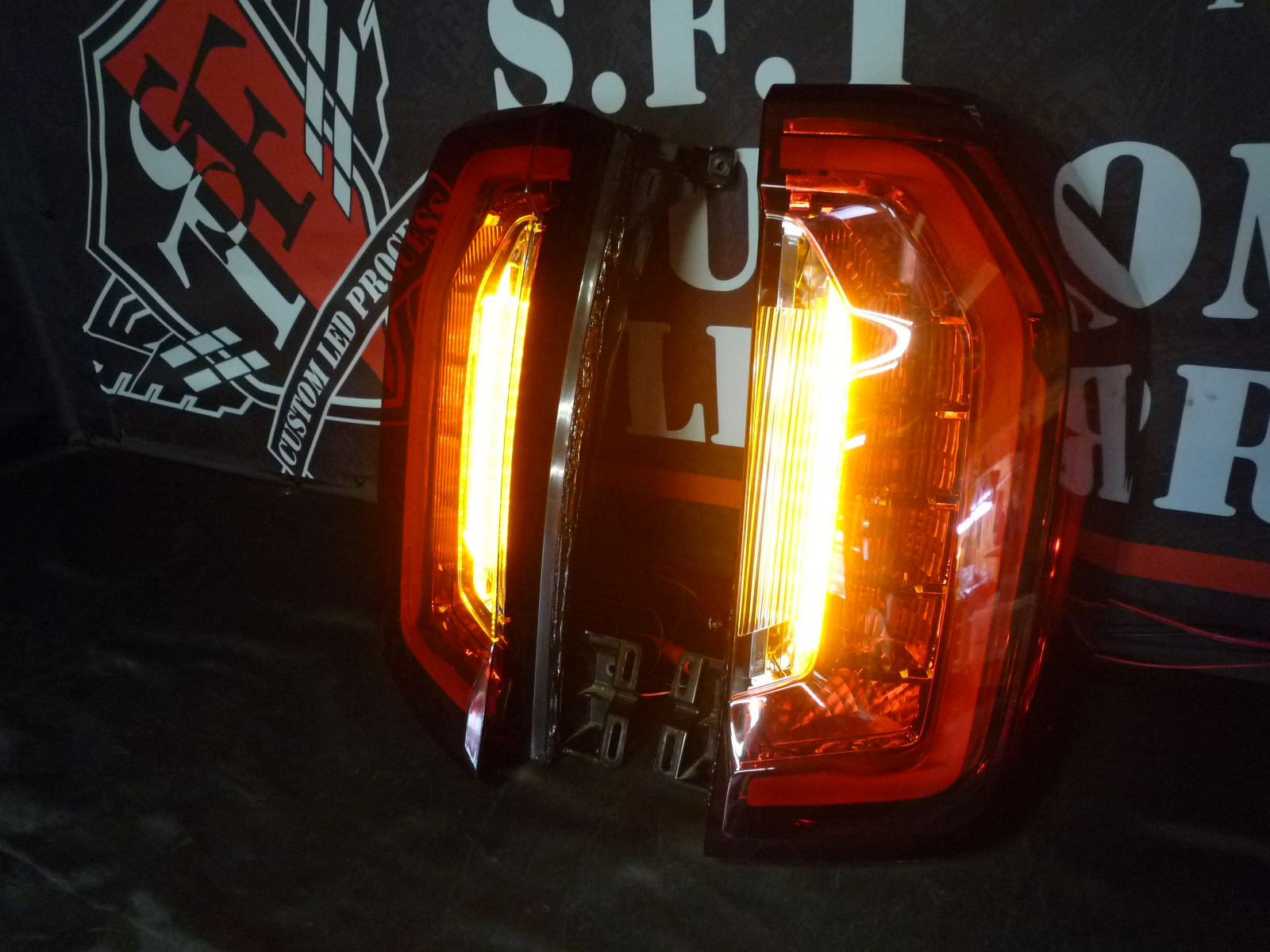 ユーコンテール加工テールランプ加工 テールカスタム